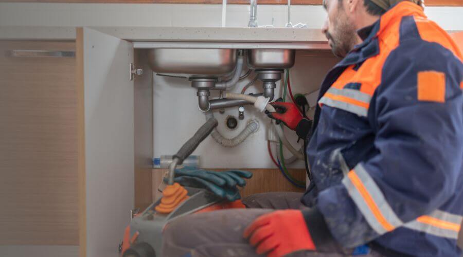 Expert burst pipe repair services in Hartford, SD